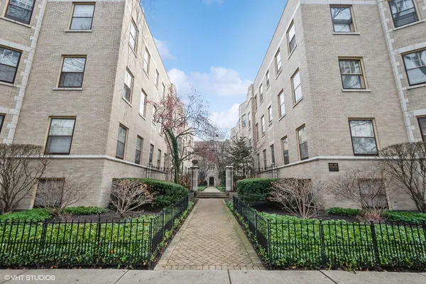 $1,800 | 811 Judson Avenue, Unit 1S, Evanston, IL 60202