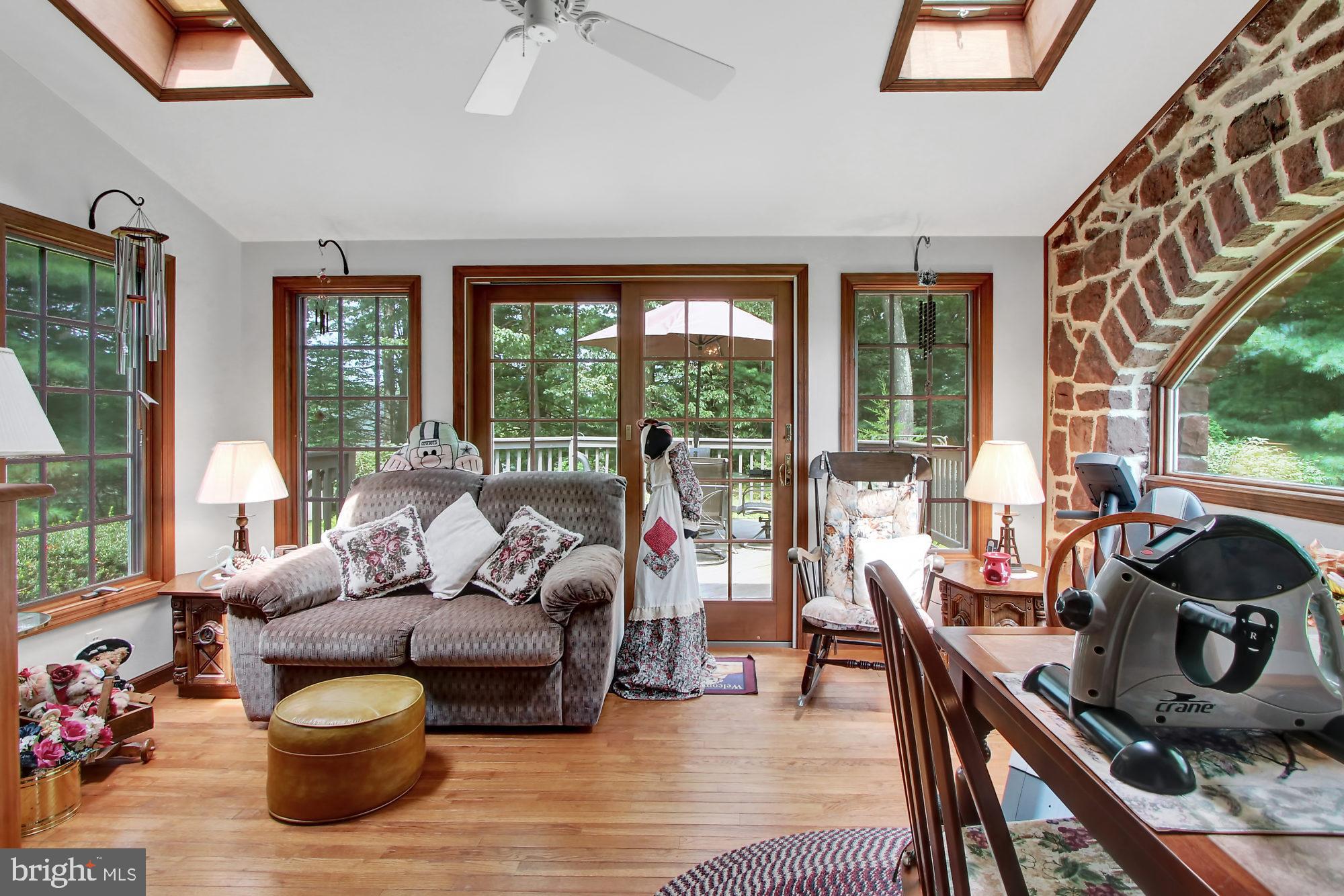 2221 Morgantown Road Reading, PA 19607 - Photo 10 of 23 Gallery Image 10