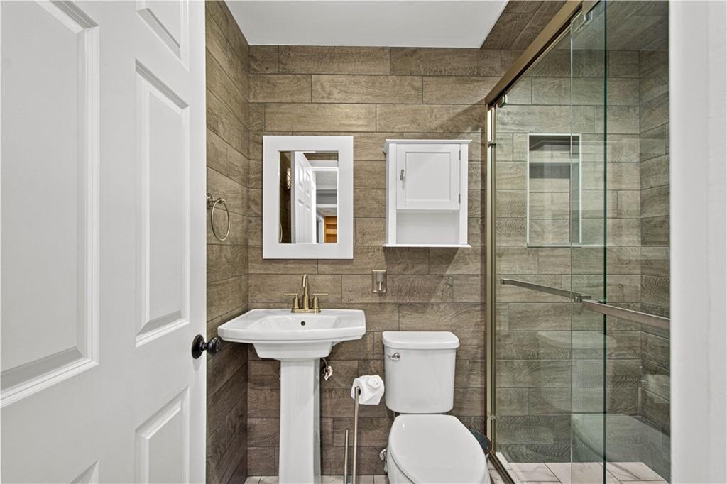 2535 Morton Road Pittsburgh, PA 15241 - Photo 37 of 48