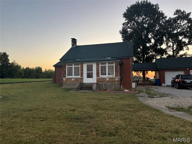 $219,000 | 2128 North Market Street, Sparta, IL 62286