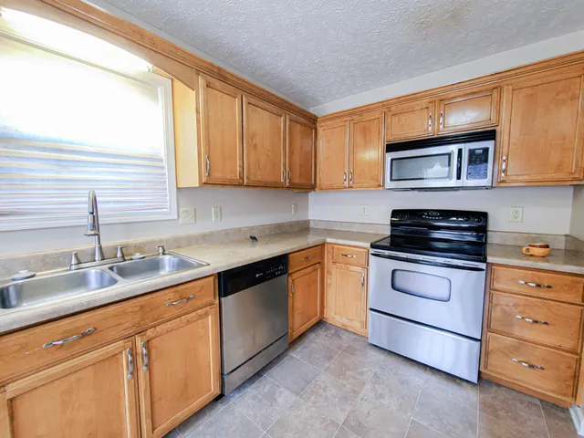 $1,600 | 625 Wolfchase Drive, Clarksville, TN 37042