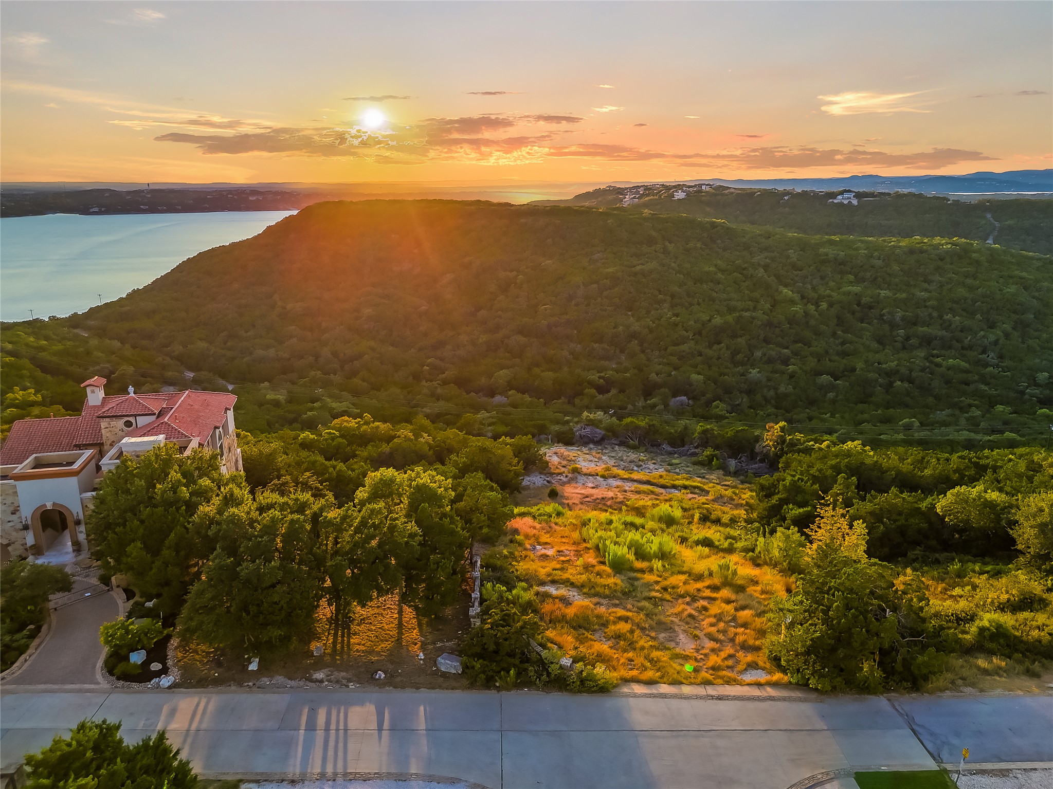 7116 Cielo Azul Pass Austin, TX 78732 - Photo 9 of 19