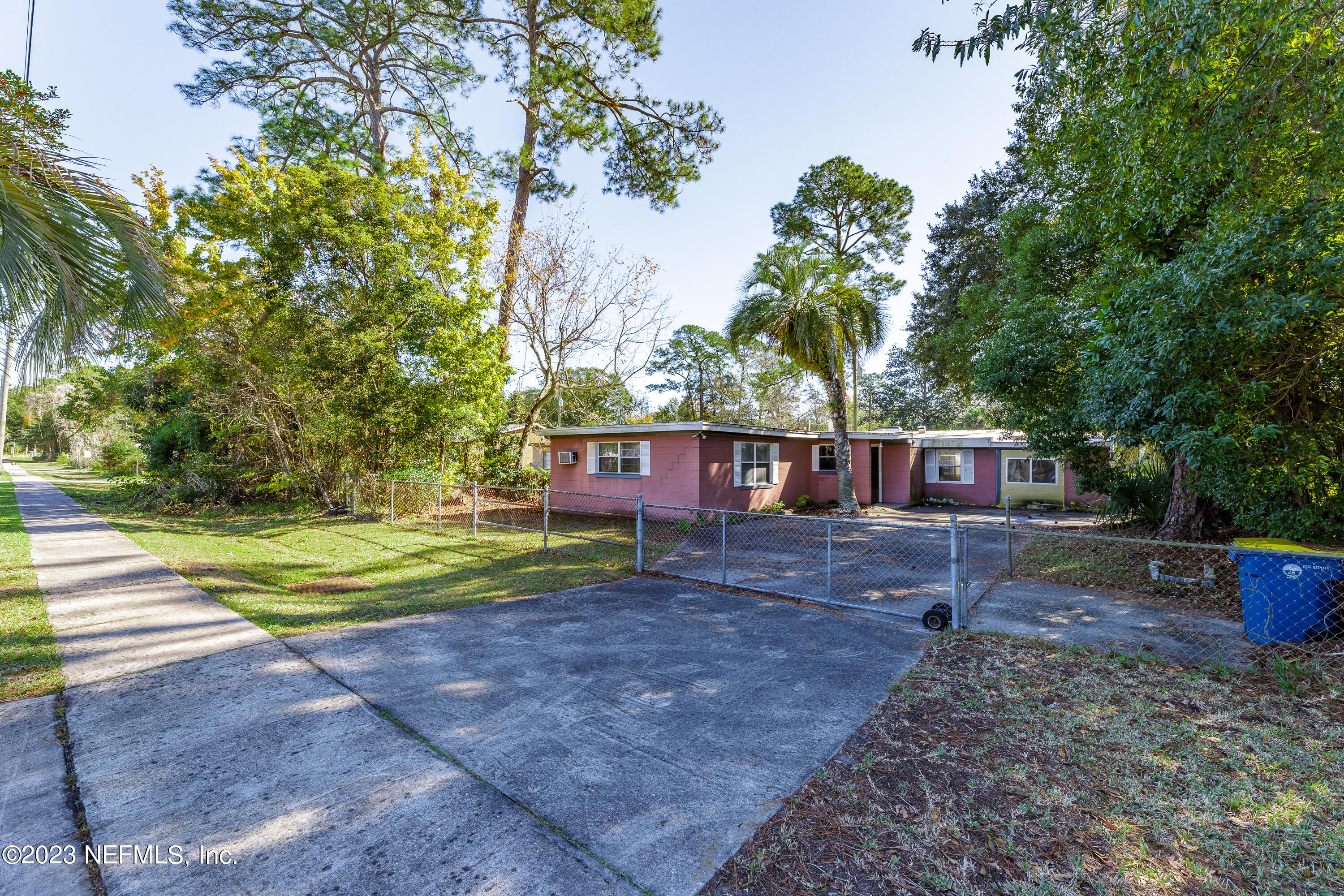 3603 Ardisia Road Jacksonville, FL 32209 - Photo 5 of 25 3603-9