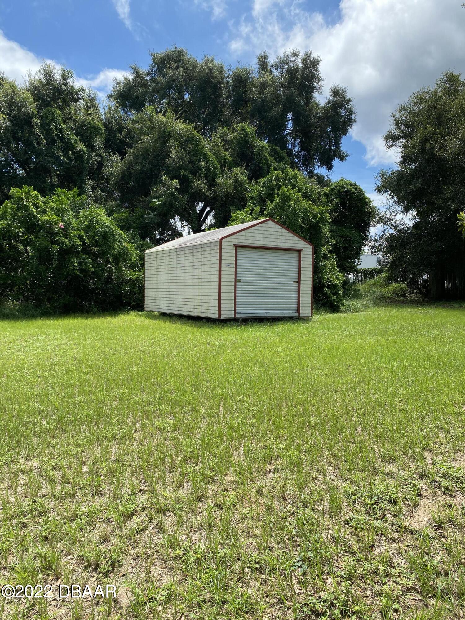 12116 Lane Park Road Tavares, FL 32778 - Photo 11 of 58 462785F0-9773-4467-834F-A17527C48EEC