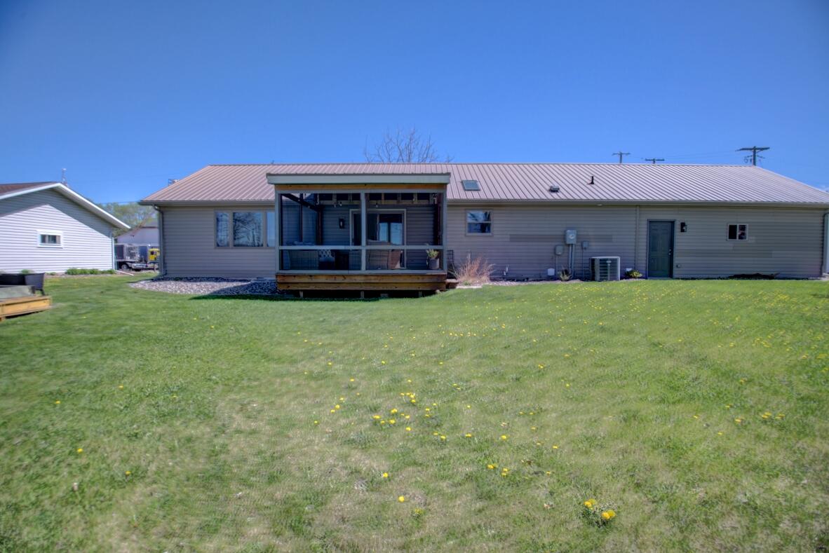 102 Pearl Street North Stoddard, WI 54658 - Photo 28 of 31 JE8A9586_7_8