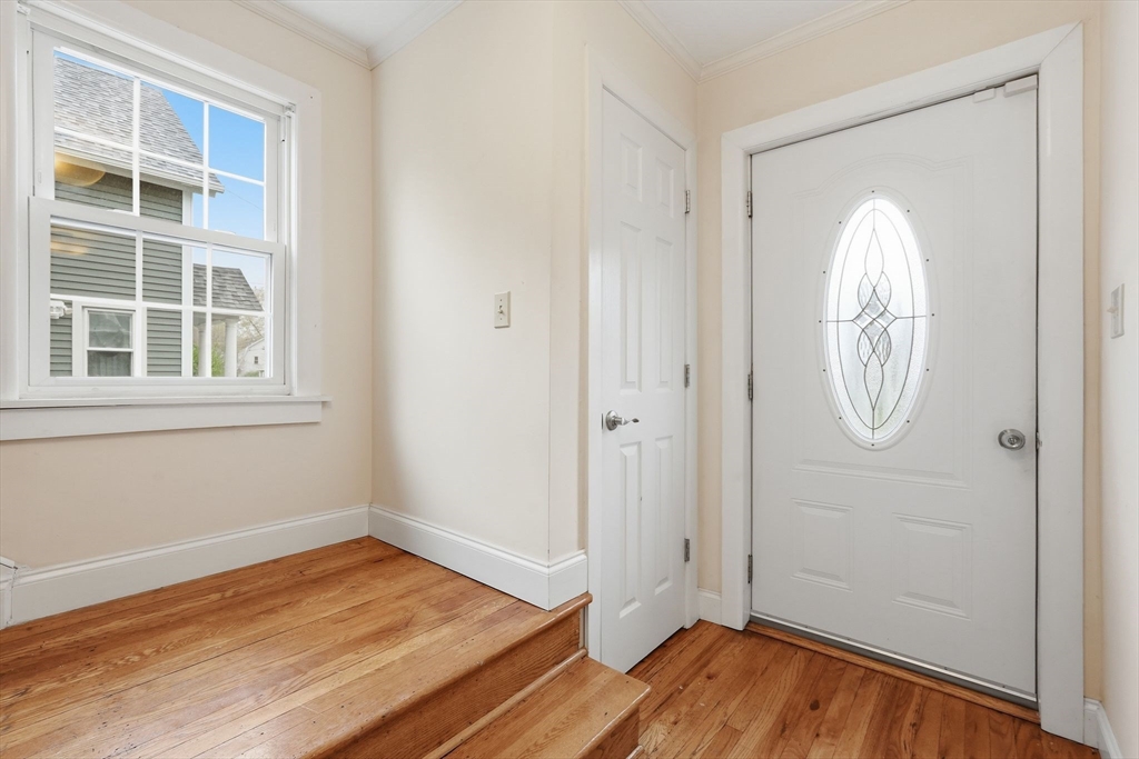77 Dorset Street Springfield, MA 01108 - Photo 4 of 41 Gallery Image 4