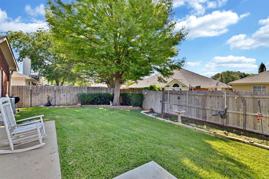 1065 Springhill Drive Saginaw, TX 76179 - Photo 32 of 40