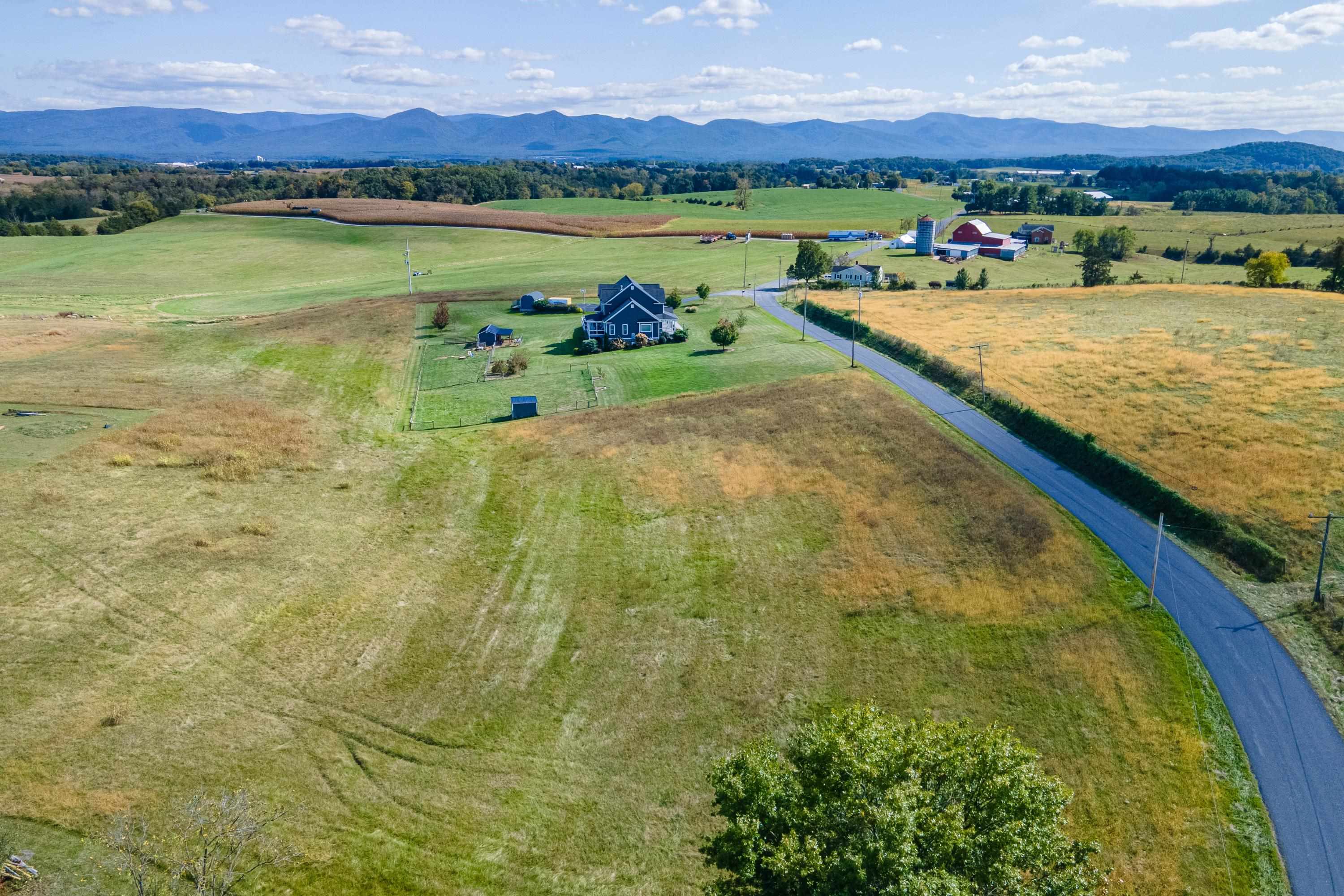 6165 Oak Shade Road Penn Laird, VA 22846 - Photo 16 of 20 a view of an ocean from a building