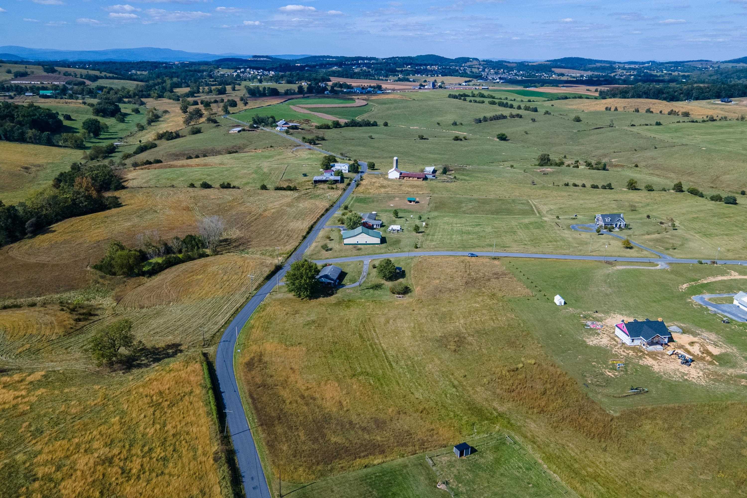 6165 Oak Shade Road Penn Laird, VA 22846 - Photo 3 of 20 a view of a city