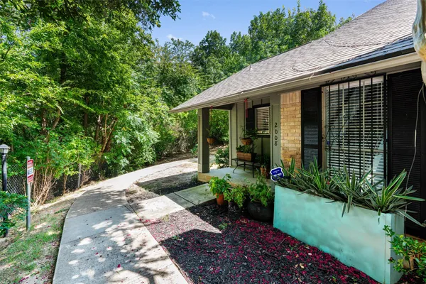 $1,999 | 2008 Voltaire Drive, Austin, TX 78752