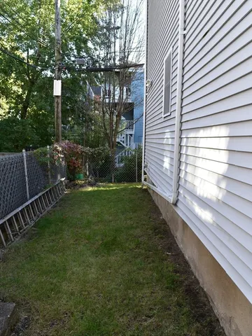 $485,000 | 305 R Lexington Street, Boston, MA 02128