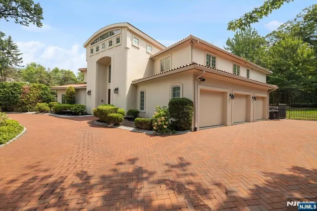 $3,800,000 | 46 Jean Drive, Englewood Cliffs, NJ 07632