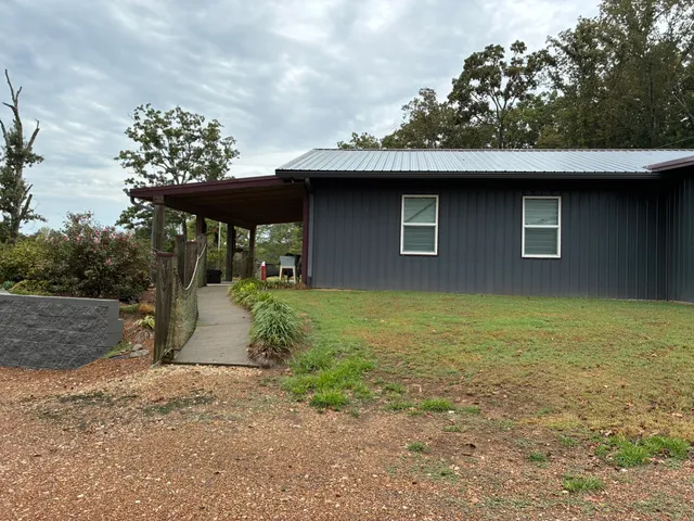 $400,000 | 3830 Birdsong Road, Camden, TN 38320