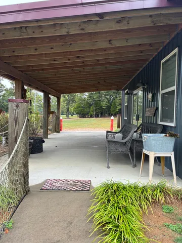 $400,000 | 3830 Birdsong Road, Camden, TN 38320