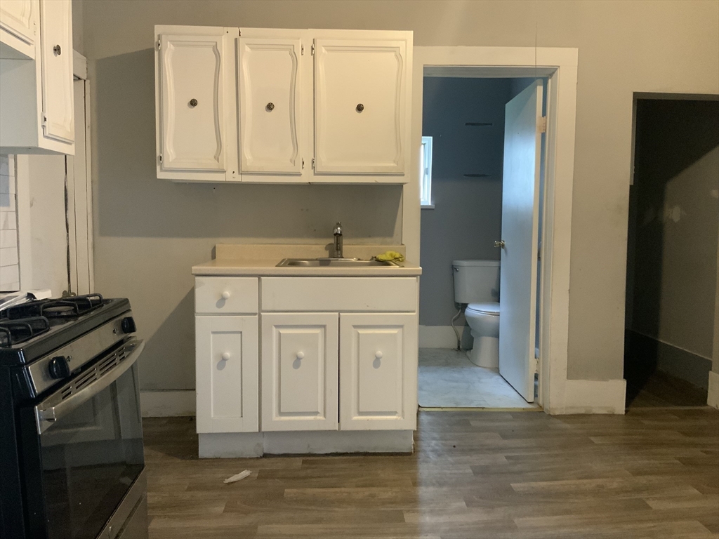 59 King Street Springfield, MA 01109 - Photo 3 of 21
