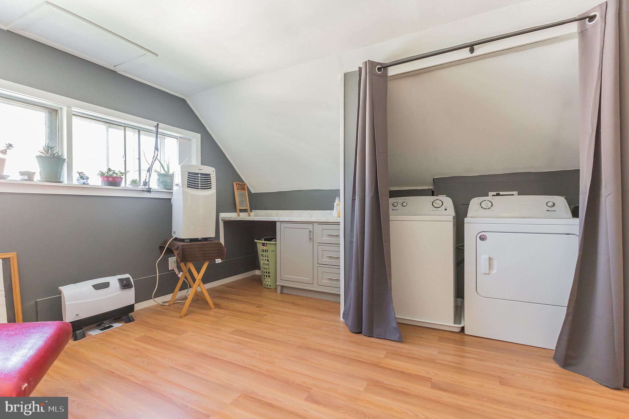 23 Ravine Lane Levittown, PA 19055 - Photo 19 of 30 Gallery Image 19
