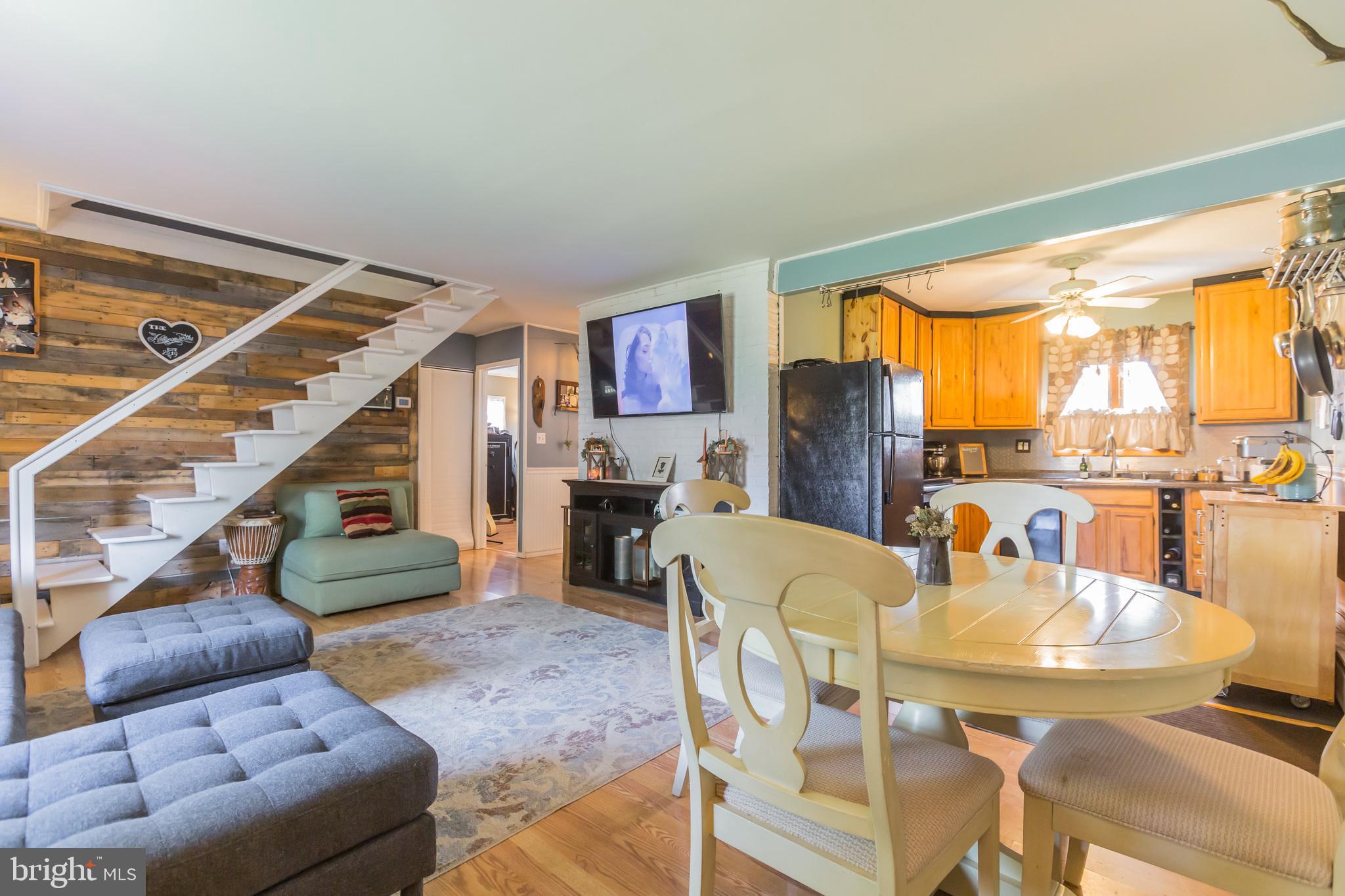 23 Ravine Lane Levittown, PA 19055 - Photo 5 of 30 Gallery Image 5