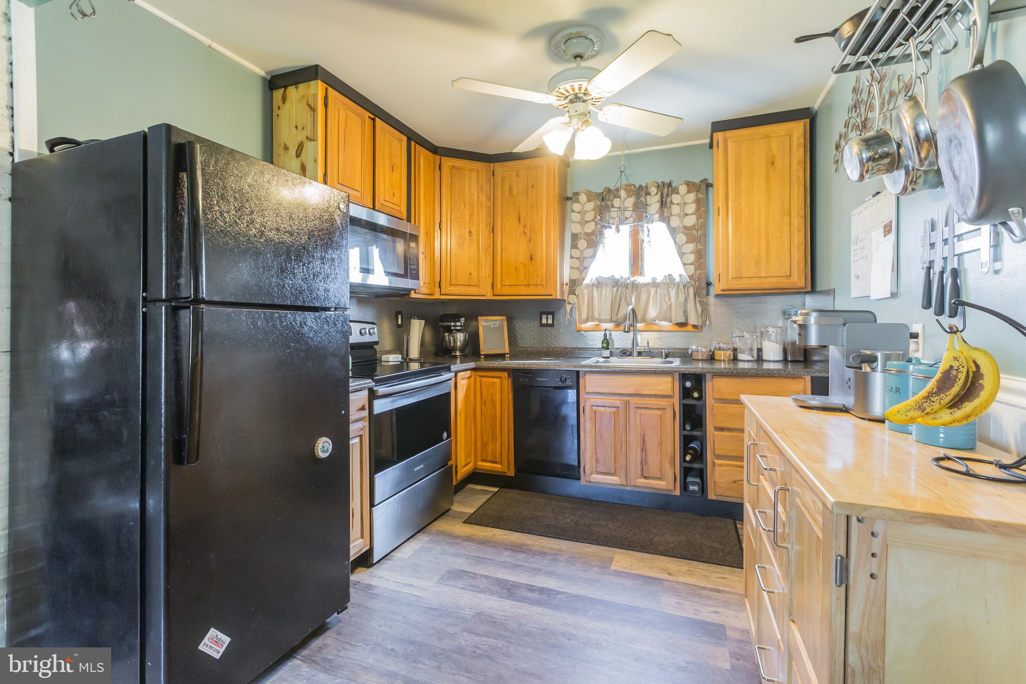 23 Ravine Lane Levittown, PA 19055 - Photo 10 of 30 Gallery Image 10