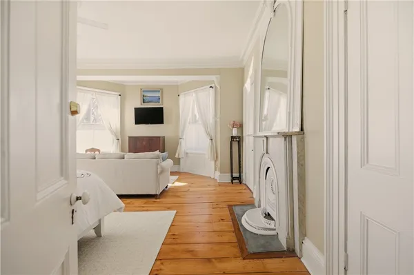 $3,400,000 | 1 Ichabod Lane, Middletown, RI 02842