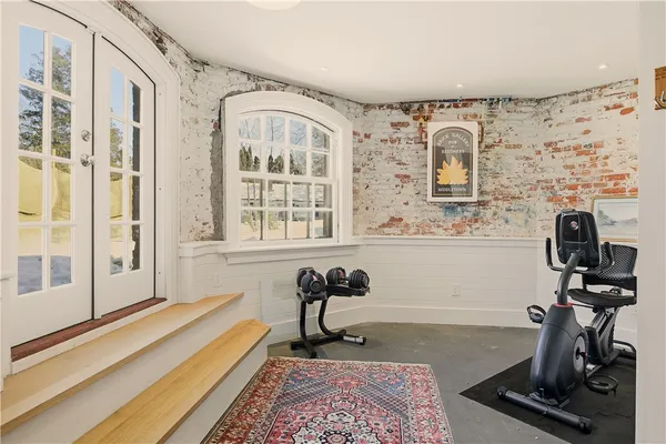 $3,400,000 | 1 Ichabod Lane, Middletown, RI 02842