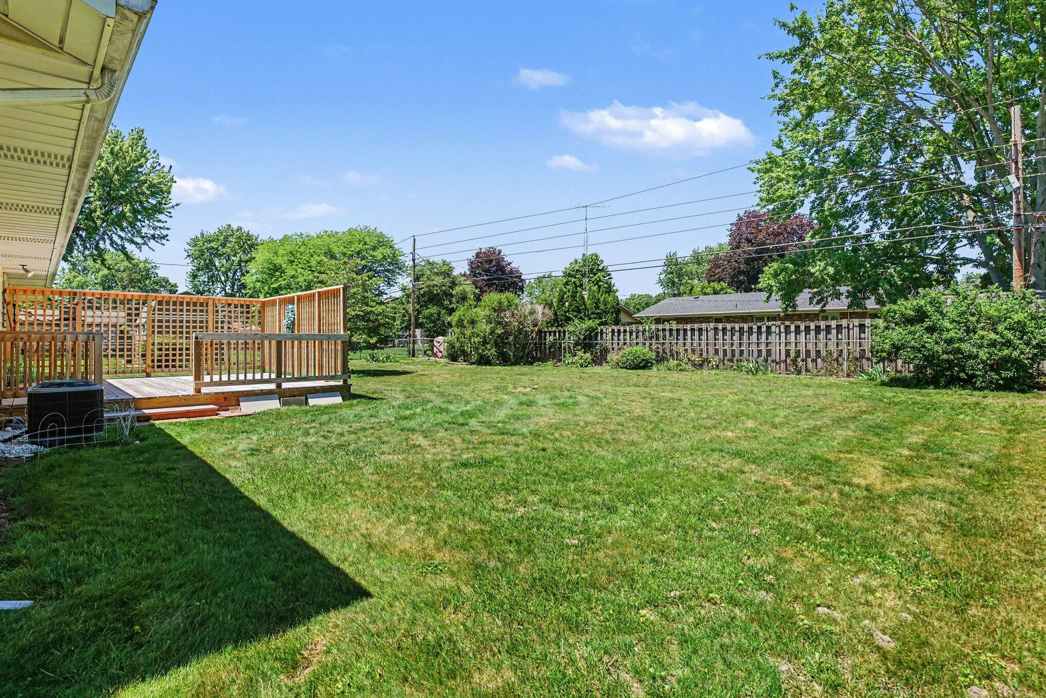 1549 Trebor Road St. Joseph, MI 49085 - Photo 24 of 26 yard