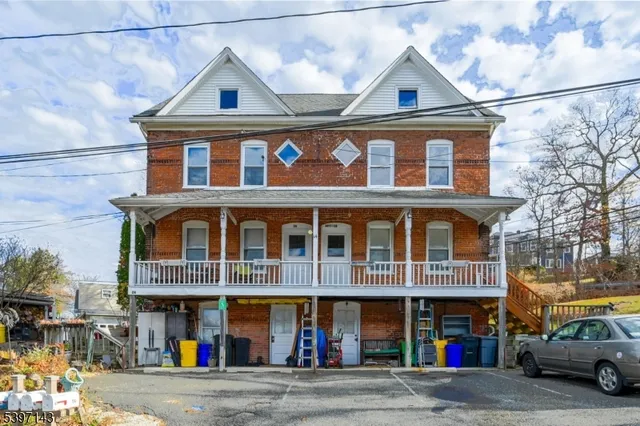 $1,800 | 12 Hillside Avenue, Rockaway, NJ 07866