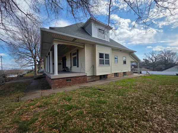 $279,000 | 2848 Pennsylvania Street, Evansville, IN 47712