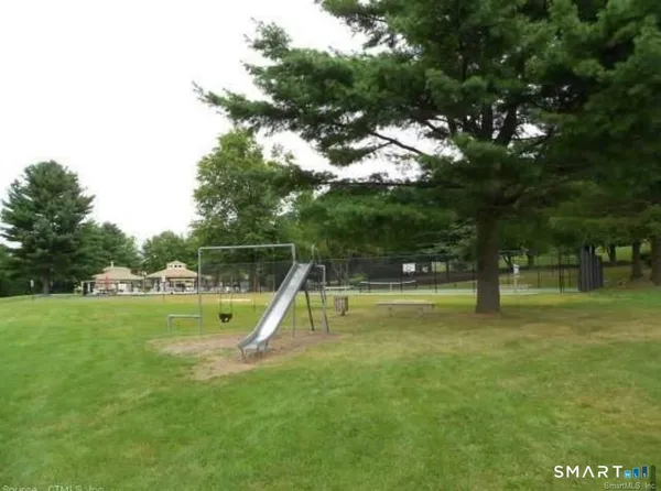 $267,500 | 81 Sterling Village, Unit 81, Meriden, CT 06450
