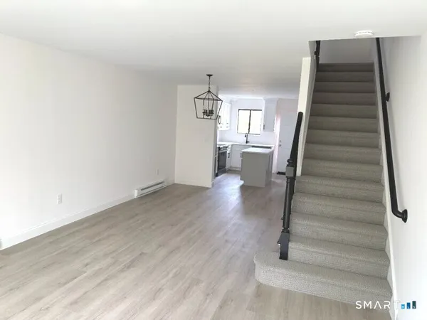 $267,500 | 81 Sterling Village, Unit 81, Meriden, CT 06450