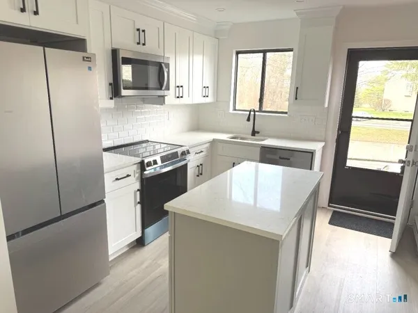 $267,500 | 81 Sterling Village, Unit 81, Meriden, CT 06450