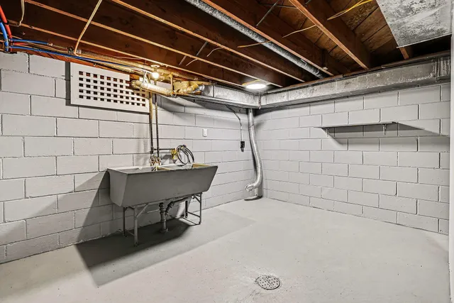 $269,900 | 144 Downey Drive, Benton Harbor, MI 49022