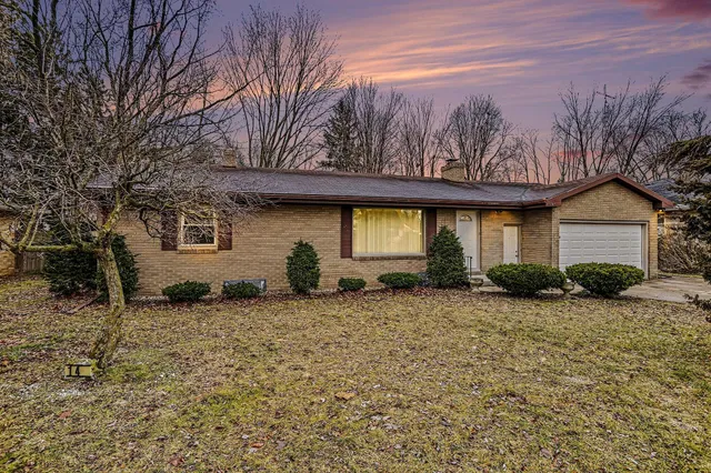 $269,900 | 144 Downey Drive, Benton Harbor, MI 49022