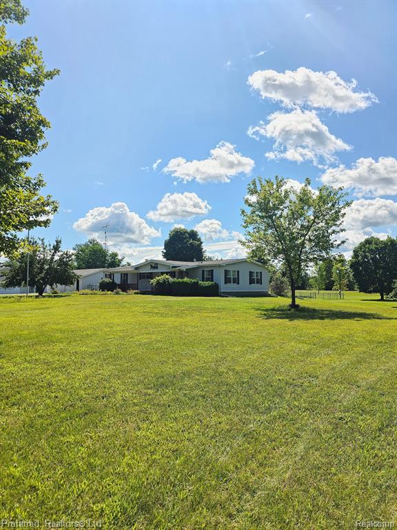3413 Barnes Lake Road Columbiaville, MI 48421 - Photo 10 of 83