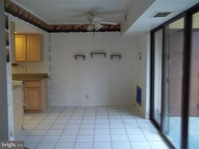 11651 Stoneview Square, Unit 12C Reston, VA 20191 - Photo 3 of 8 Dining Room