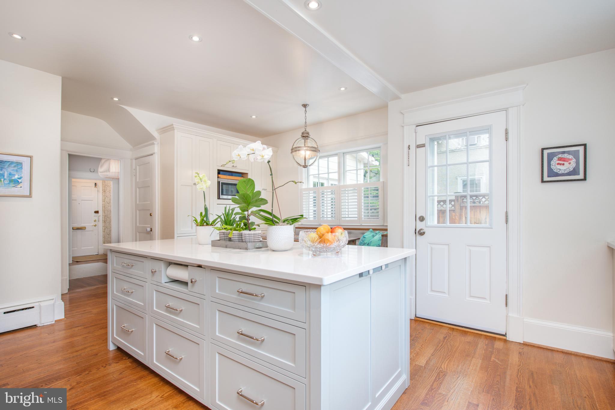 3806 Military Road Northwest Washington, DC 20015 - Photo 15 of 50 Newly installed custom island
