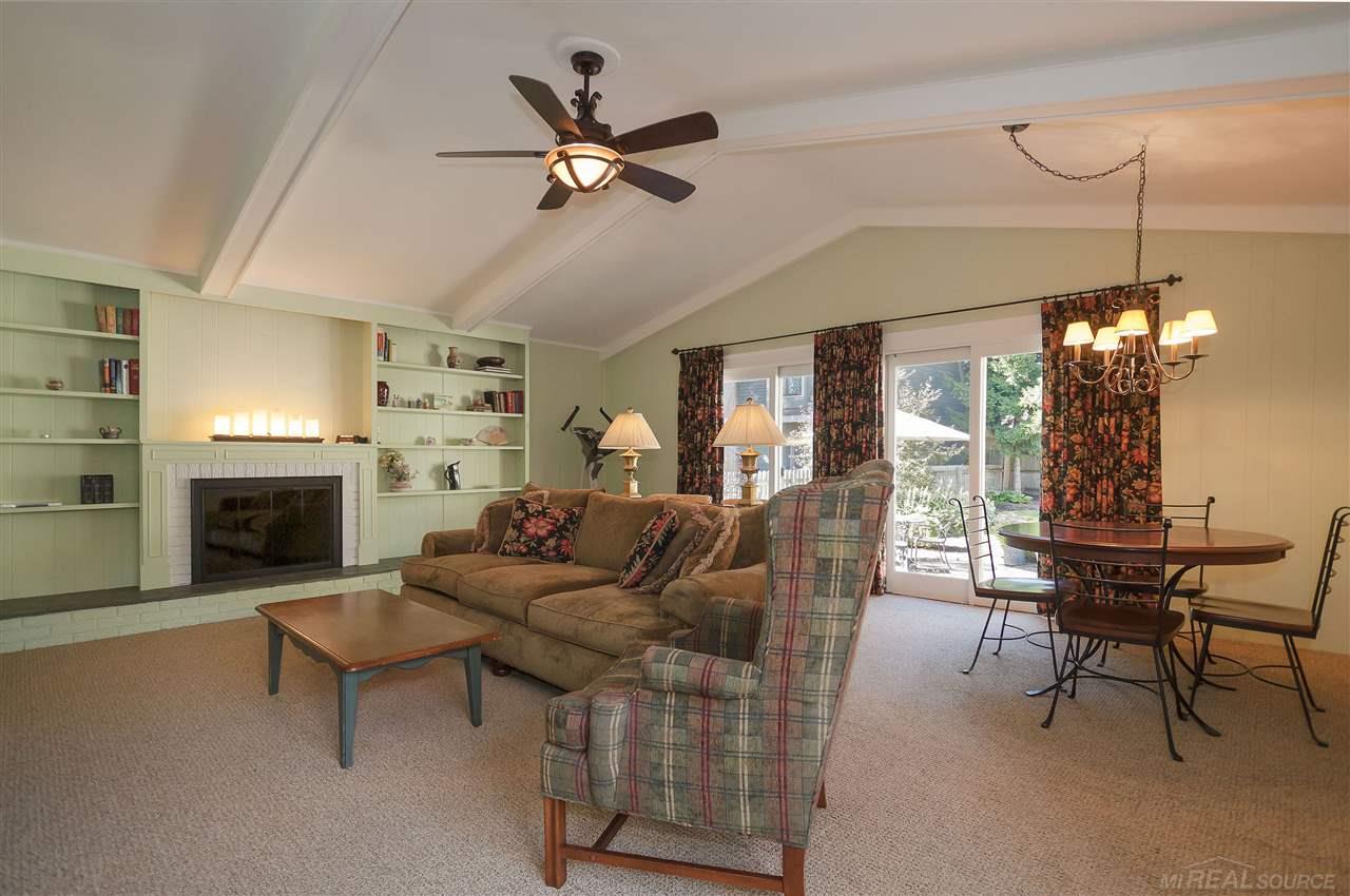 807 Lincoln Road Grosse Pointe, MI 48230 - Photo 13 of 37 31330457-12.JPG