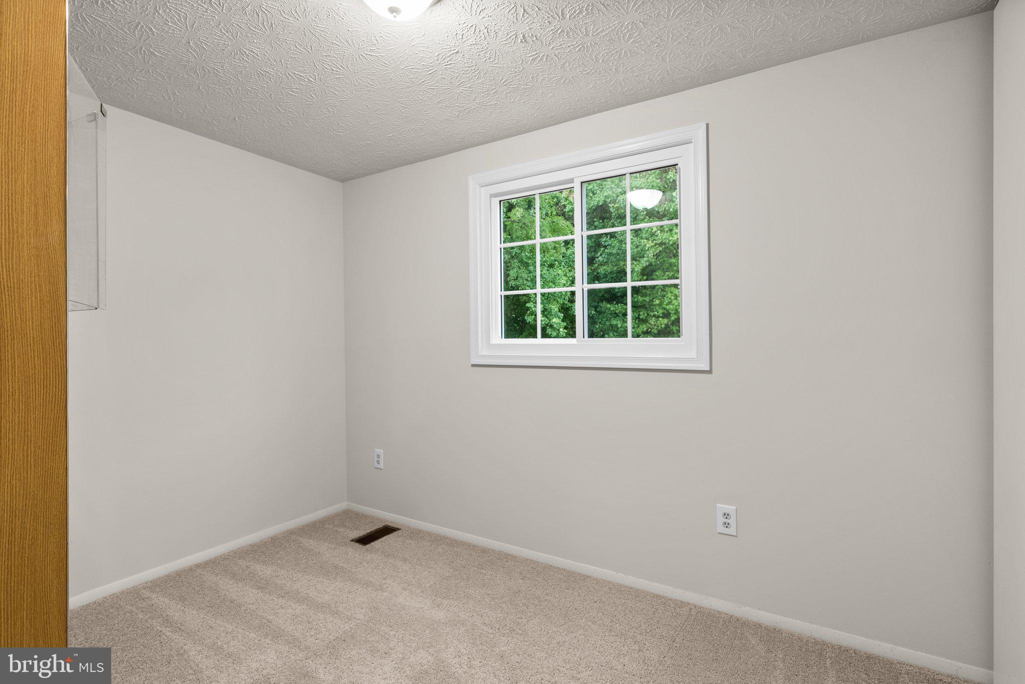 1280 Windmill Lane Silver Spring, MD 20905 - Photo 27 of 53