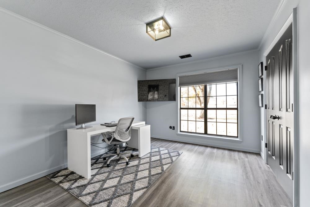 3358 Altruria Road Bartlett, TN 38135 - Photo 20 of 28 a view of a livingroom with a chair and a window