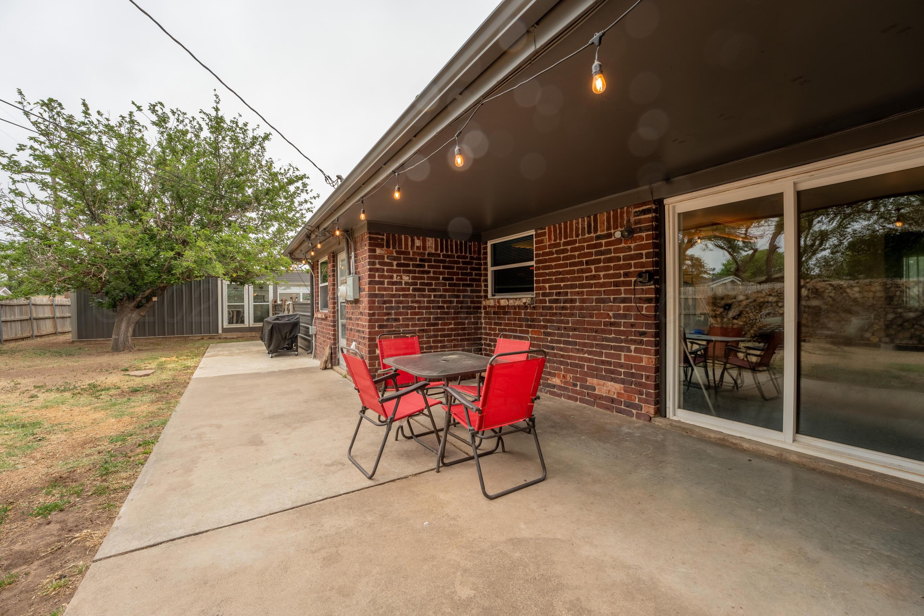 4836 Hillside Road Amarillo, TX 79109 - Photo 26 of 34 27 PATIO