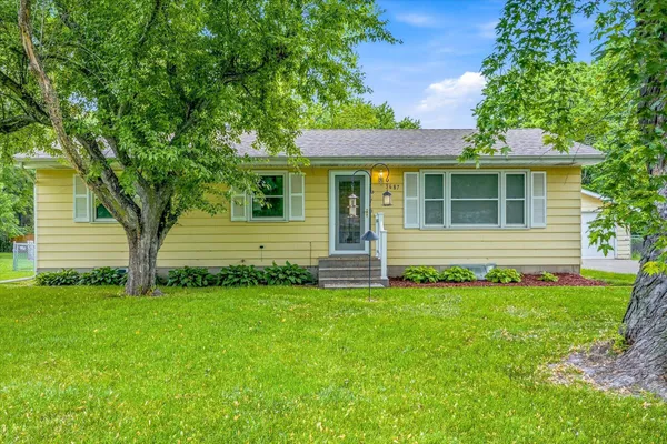 $325,000 | 3687 Arcade Street North, Vadnais Heights, MN 55127