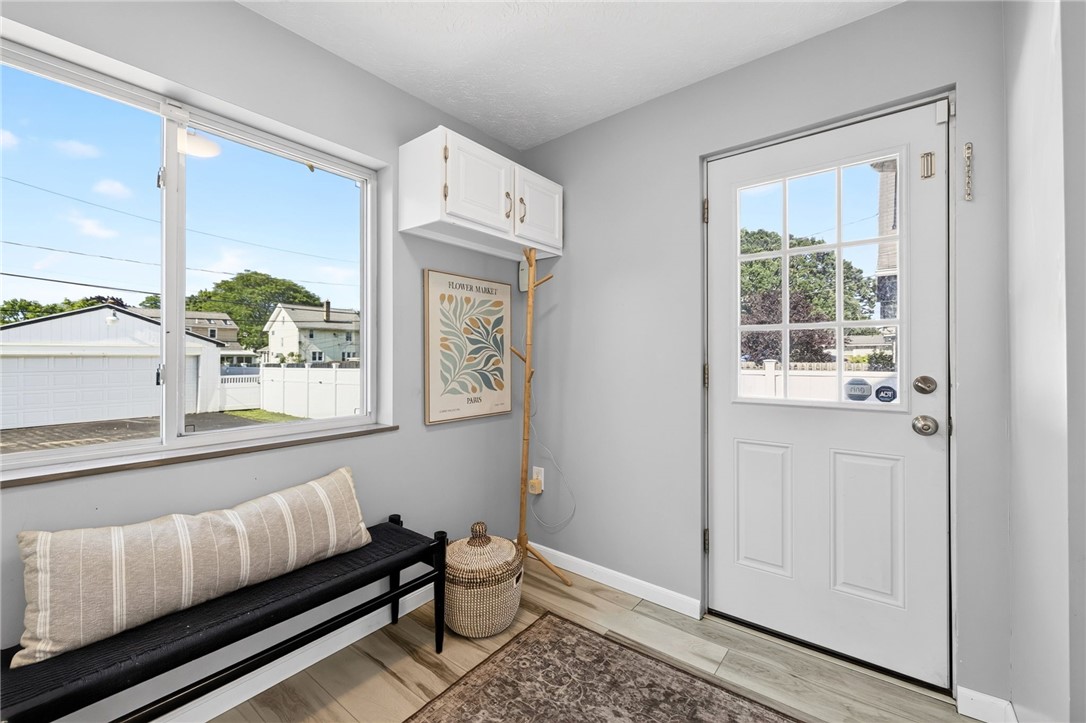220 Barry Road Irondequoit, NY 14617 - Photo 16 of 34