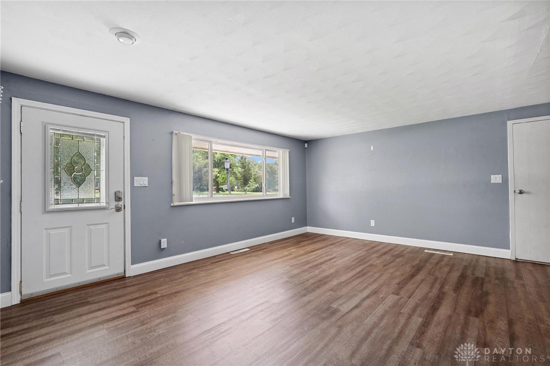829 East Stroop Road Kettering, OH 45429 - Photo 6 of 24 Gallery Image 6