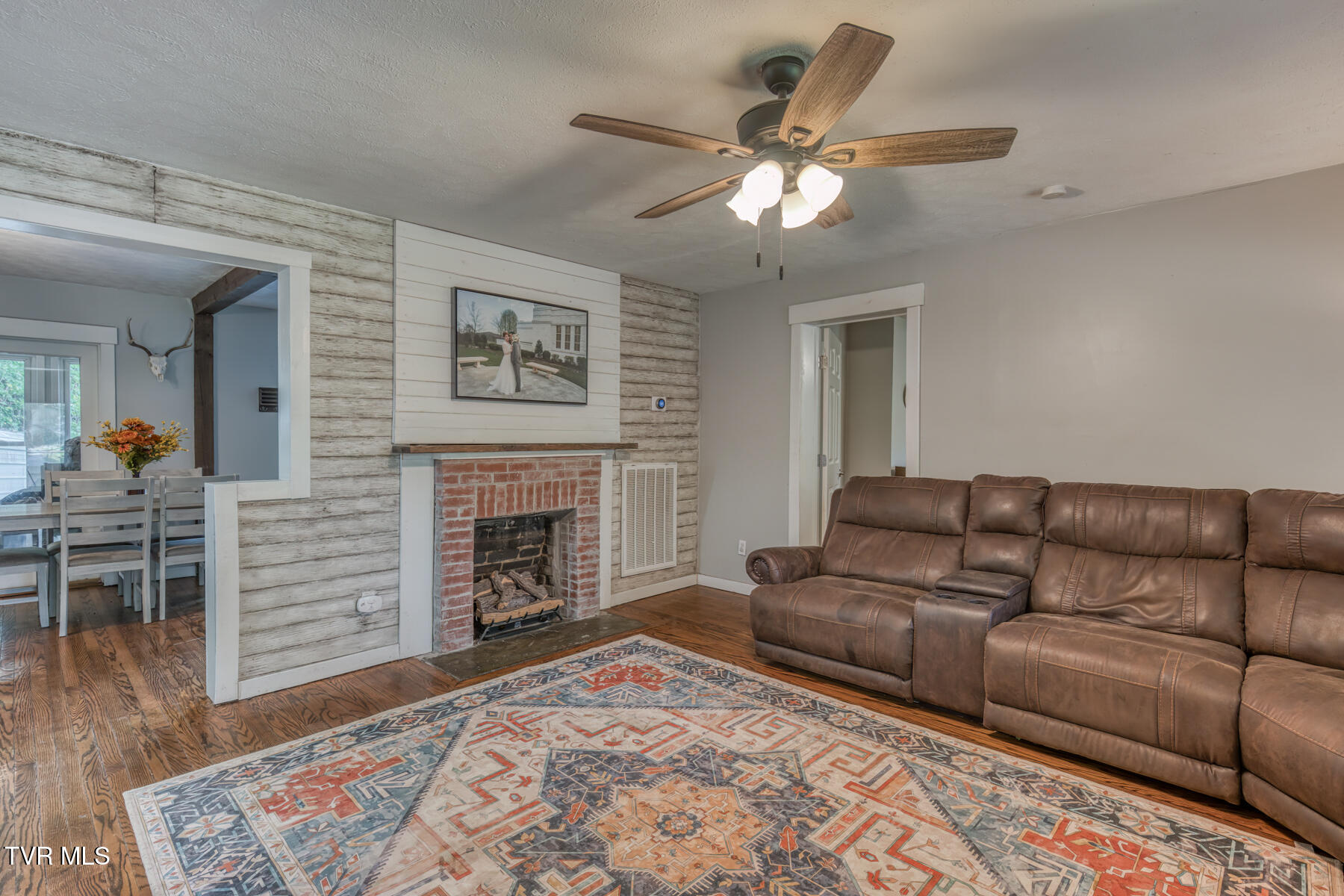 301 Polly Erwin Road Erwin, TN 37650 - Photo 14 of 39 301 Polly Erwin Rd-14