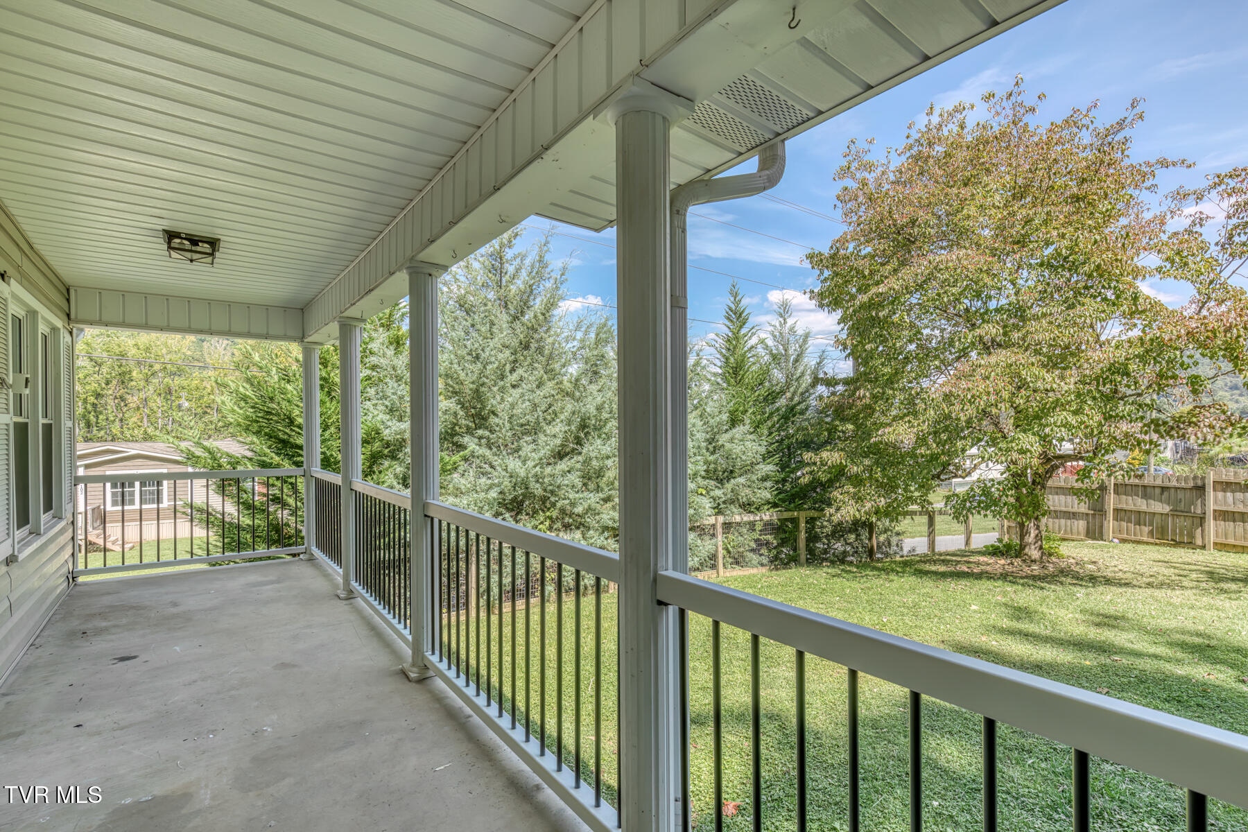 301 Polly Erwin Road Erwin, TN 37650 - Photo 27 of 39 301 Polly Erwin Rd-27