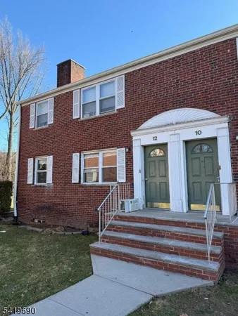 $215,000 | 12A Carolyn Terrace, Unit 12, Roselle, NJ 07203