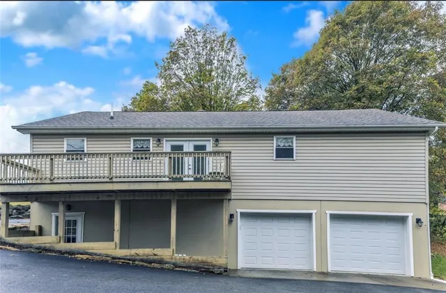 $275,000 | 1225 Mercer Road, Ellwood City, PA 16117