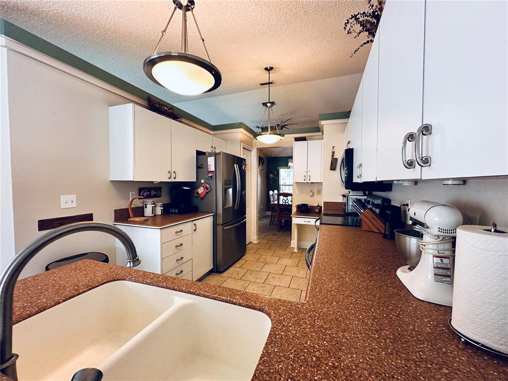 8313 Wrens Way Largo, FL 33773 - Photo 13 of 26