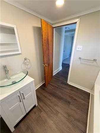 $1,475 | 1510 Huron Avenue, New Castle, PA 16101