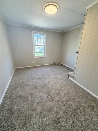 $1,475 | 1510 Huron Avenue, New Castle, PA 16101