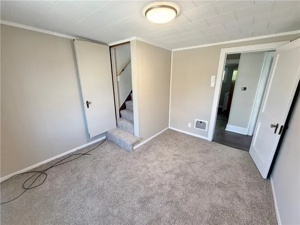 $1,475 | 1510 Huron Avenue, New Castle, PA 16101